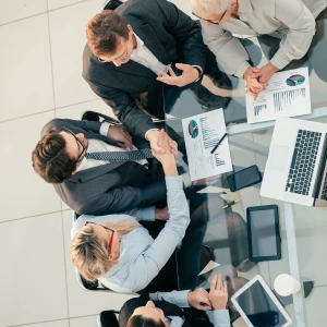 10 szybkich przepisów na obiady do 30 minut — lista zakupów, warianty wegańskie i porady do zamrażania